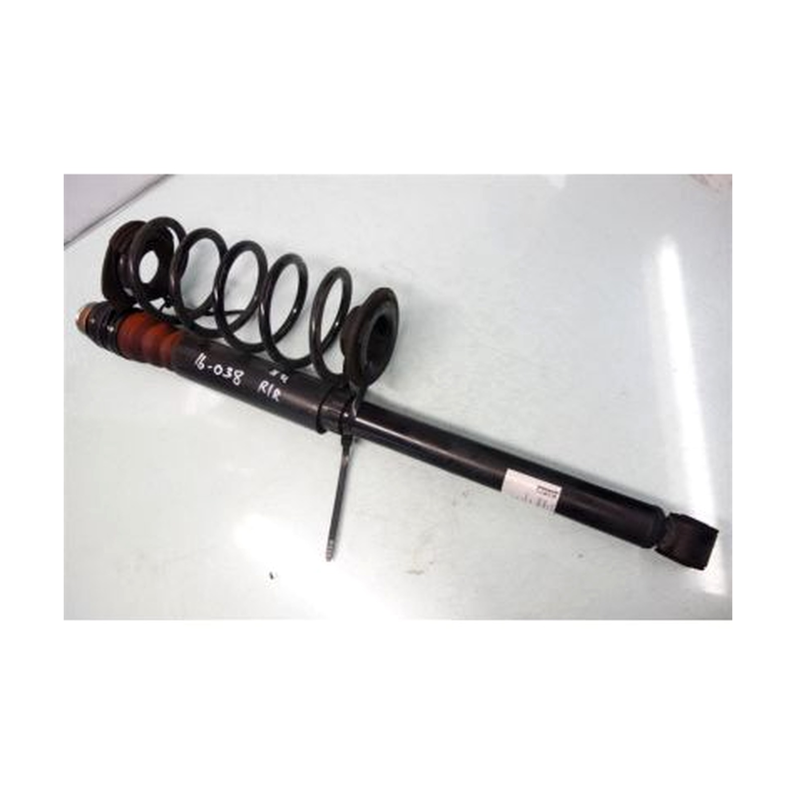 Rear shock absorbers for Honda Fit OEM 52611-T5R-A02